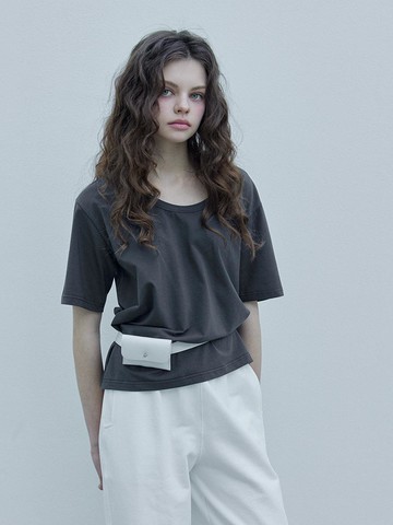 U NECK T SHIRT [CHARCOAL]