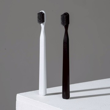 2150牙刷（高彈力細刷毛）-兩色 白色