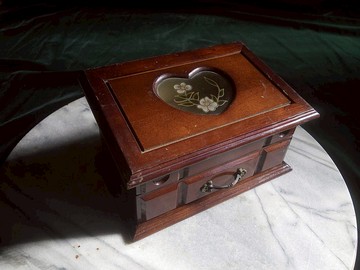 【老時光 OLD-TIME】早期台灣製彩繪玻璃珠寶盒