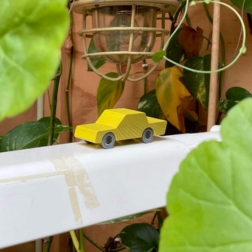 Waytoplay 復古木製玩具車 Yellow