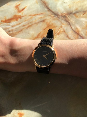 【日本直送 名牌中古包】GUCCI 古馳 2200M 手錶 黑色 羅馬數字 皮革 石英 復古 vintage 經典 old yck25p