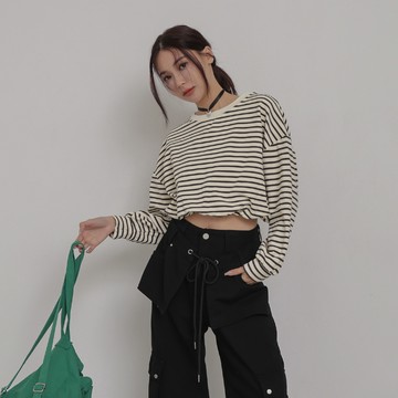 橫條紋縮口上衣-白【KT223351】