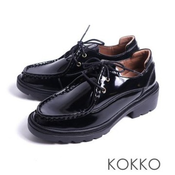 KOKKO經典英倫綁帶俐落袋鼠鞋黑色