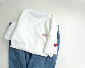 大人感水果圖案／重磅草莓刺繡 T 恤<米白><白色>