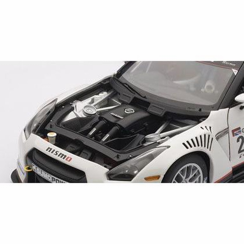 オートアート（AUTOart）1/18 ニッサンGT-R FIA GT1 2010
