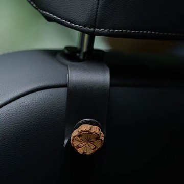 新款【upton】松果肉桂生財車載座椅掛鉤汽車後備箱收納鉤車用鉤子車內創意裝飾