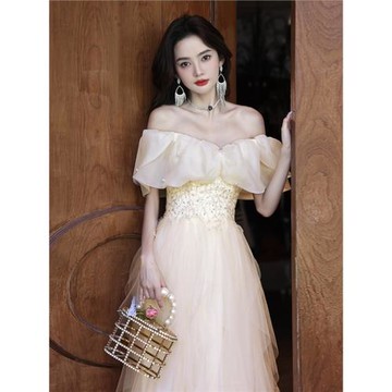 香檳色一字肩高端晚禮服2026新款訂婚公主裙生日主持演出服畢業冬