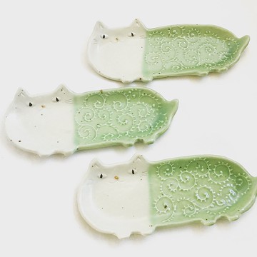 章魚蔓藤花紋貓長盤