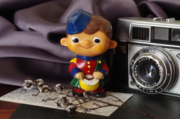 金銀寶貝 日本賓士銀行打鼓小紳士儲金箱存錢筒 塑料玩具擺飾