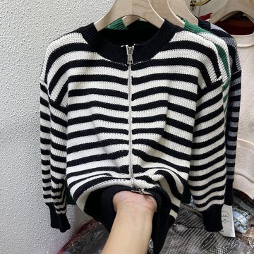 GOFO 毛衣外套 韓系穿搭 細軟包心紗不刺膚 韓系顯瘦 經典撞色條紋 拉鍊外套 女生外套 女裝 冬天 冬季