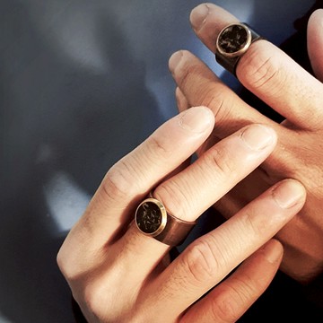 【飾不飾】墨金星河《Flared The Galaxy》/ 系列作品/ 渲/經典圓/寬版/個性戒指