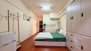 駁二鹽埕埔捷運陽台套房｜高雄市鹽埕區五福四路