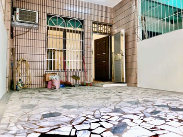 義享天地-好市多-整新車庫透天｜高雄市左營區忠貞街