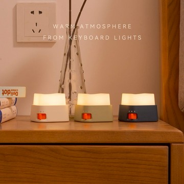 【蝦米良品】超解壓！鍵盤創意小夜燈 舒壓機械鍵盤療癒敲擊聲 床頭燈 多款貼紙 生日禮物 聖誕節交換禮物