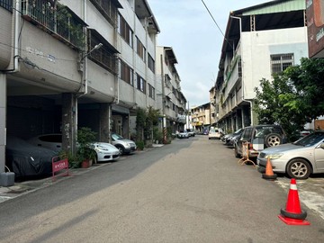 8米活路透天惠來河畔38大地坪可營登出價談｜台中市西屯區西屯路二段