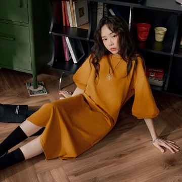 OB嚴選中大尺碼-純棉素色側開衩七分澎袖長洋裝《DA10642》