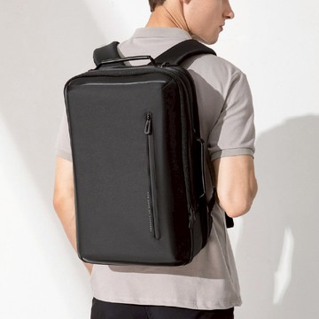 極簡立體商務雙層後背包｜USB充電孔｜容納15.6吋筆電 紳士黑