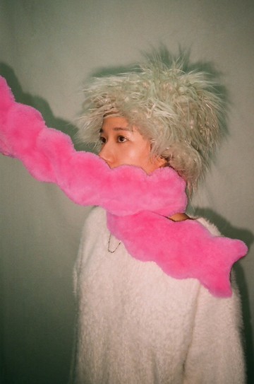 毛蟲仿兔毛長版圍巾(三色)