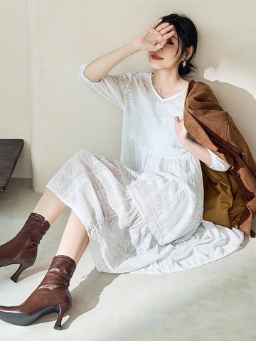 繡花V領層次裙襬五分袖洋裝