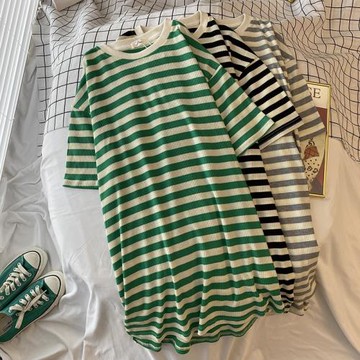 華夫格條紋中長款連衣裙女2022夏季寬松顯瘦遮肉懶人裙短袖直筒裙