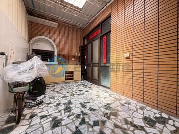 南區區公所旁近86快速道路傳統車庫透天｜台南市南區明興路