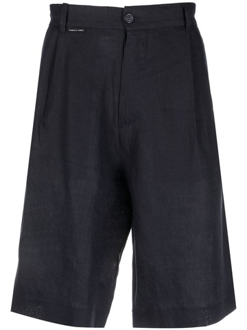 Family First - pleat-detail knee-length shorts - men - Spandex/Elastane/Nylon - 54 - Blue