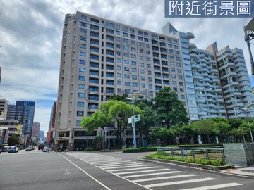 愛河旁【聖田民生】5套房+2平車【頂層樓中樓】｜高雄市前金區民生二路