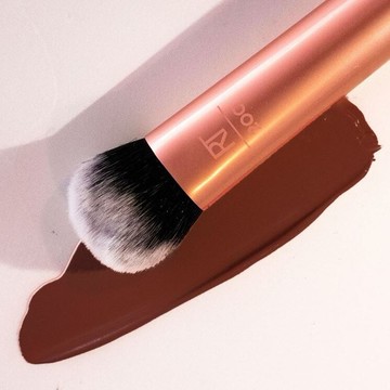 Real Techniques Expert Face Brush