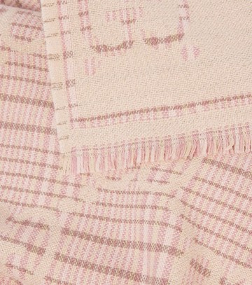 Gucci GG wool-blend jacquard scarf