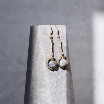 02:01 AM 晚安/月亮【磨石灰】 - 黃銅 / 天然石耳環 / 耳針耳夾