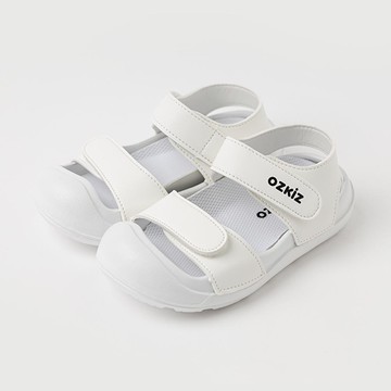 韓國 OZKIZ - 舒適輕量護趾運動涼鞋-白