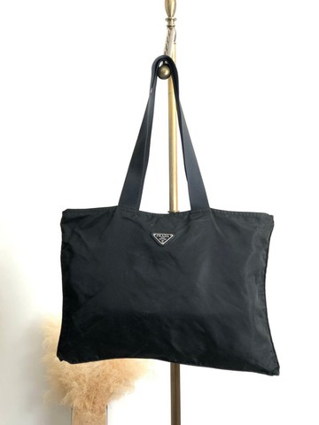 【VintageShop solo 日本直送中古包專賣店】PRADA 普拉達 托特包 黑色 三角標誌 尼龍 vintage 古著 經典 4zvity