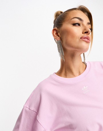 adidas Originals essential t-shirt in orchid fusion-Pink