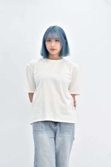 (L) cherry aka 棉質圓領白色短袖上衣