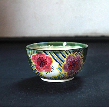 抹茶碗有梅花和波浪（小）