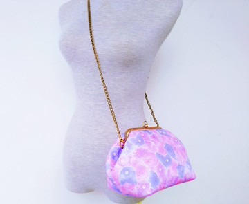 日本棉花糖小熊多口袋大開口方型胖胖口金包 斜背包