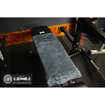 『VENUM旗艦館』DEEPBOMB MMA訓練運動紀念毛巾～ＭＭＡ紀念毛巾～健身房毛巾～重量訓練臥推毛巾