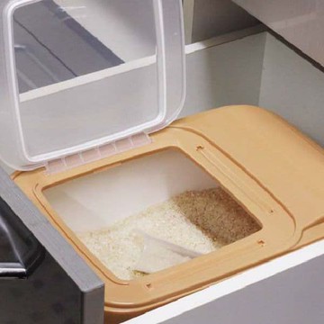日本岩崎日本製密封防潮儲米箱5kg(附不沾黏加長款飯匙)(原廠總代理)