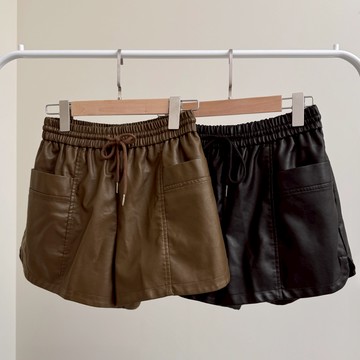 【Fee隔日到貨2色】粗抽繩大口袋高腰A字皮革短褲🔥皮褲 短褲 a字短褲 高腰短褲 黑褲 韓系穿搭