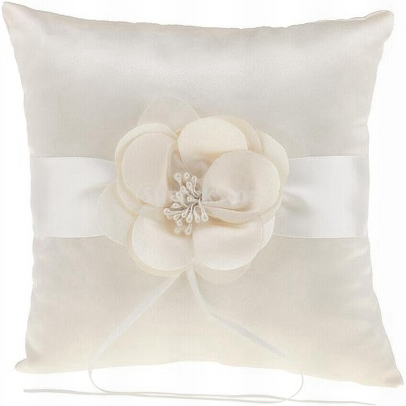 結婚式 シャンパン サテンフラワー クッション リングピロー リングベアラー 装飾 通販 Lineポイント最大0 5 Get Lineショッピング