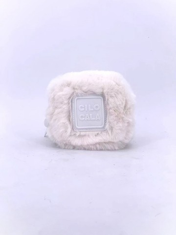Fur 奶白色毛毛小方包