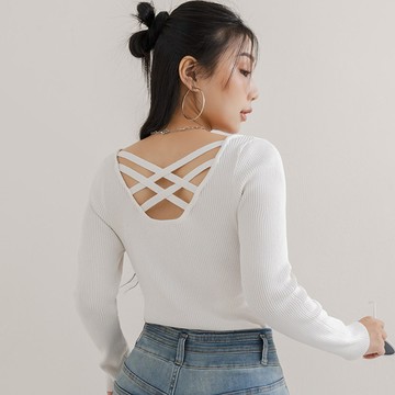 【PolyLulu】 MUA!微辣大U領後交叉針織坑條長袖上衣 中大尺碼上衣