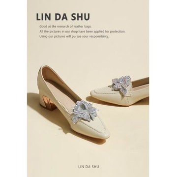 【林大叔】花朵水鉆真皮高跟鞋女法式復古小方頭中粗跟單鞋米白色