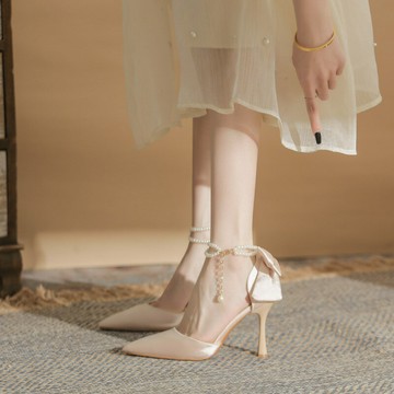 【含稅/免運】 316-203中空珍珠一字帶綢緞仙女風宴會鞋后跟蝴蝶結大碼高跟涼鞋