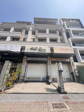 文山特區絕版面寬電梯氣派金店-卿｜高雄市鳳山區文龍東路