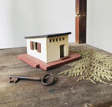 非常人 x Hung Cheng -接受訂製小陶房/燈罩、燭台