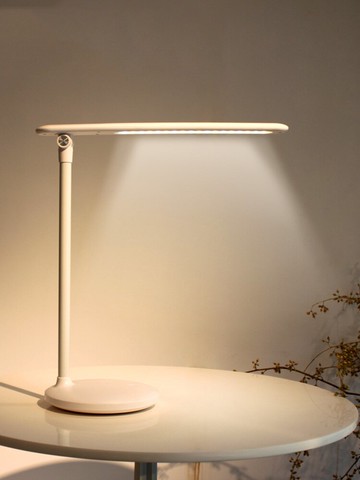 小糯米臺燈護眼學生宿舍學習專用辦公室工作閱讀家用充電充插兩用