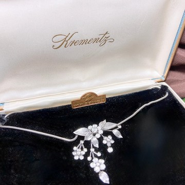 【 西洋古董飾品 】稀有款Krement 1960極致優雅合組盎然花果項鍊