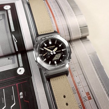 G-SHOCK CASIO / GM-2100C-5A / 卡西歐 軍事風格 八角金屬 雙顯 防水200米 帆布手錶 黑x銀框x卡其 45mm