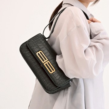 BALENCIAGA 巴黎世家 674693 金屬LOGO鱷魚壓紋翻蓋肩斜背包.墨綠